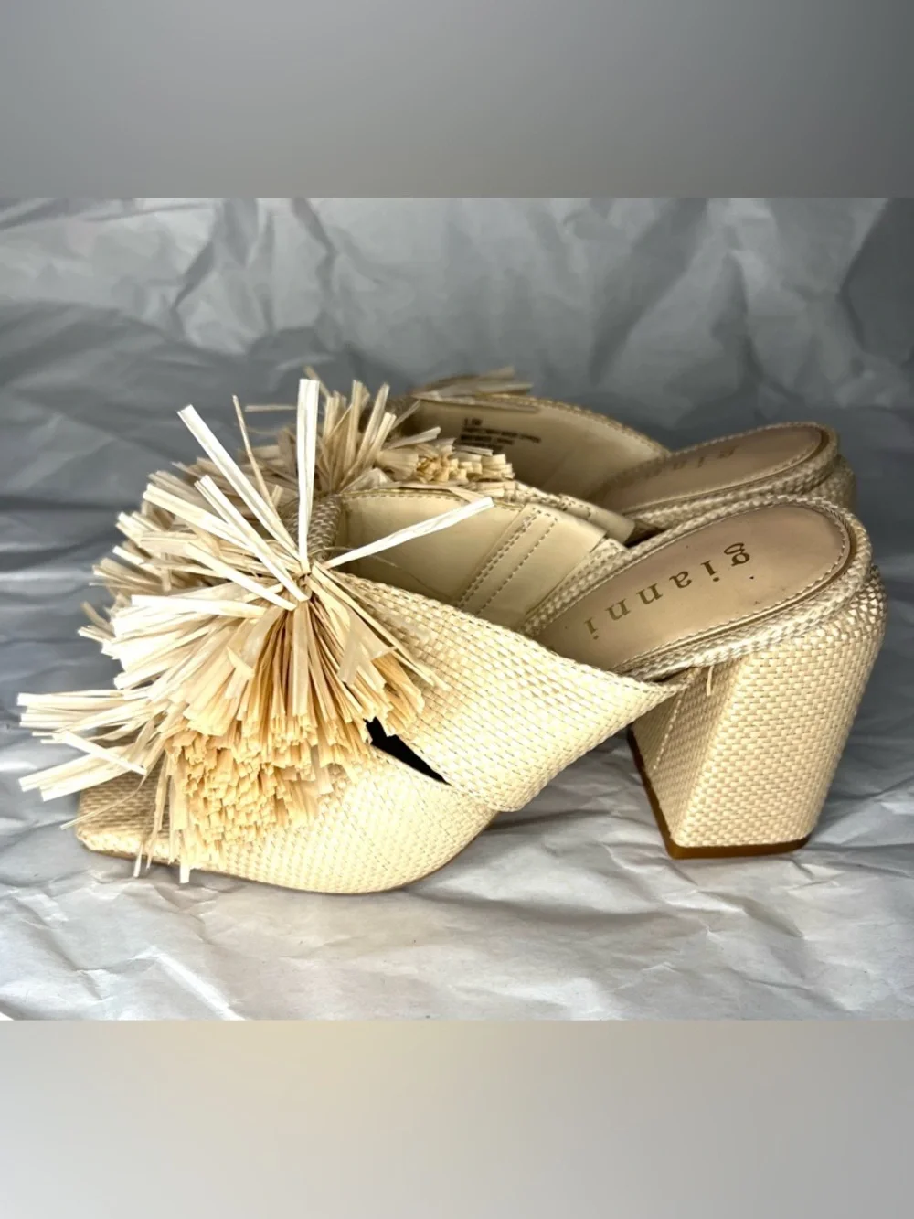 Gianni Bini Maguire Raffia Knotted Fringe Slide Sandals in Tan Size 5.5M (No Box